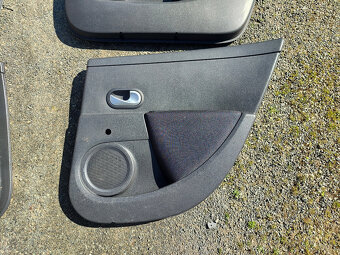 Tapeci Clio III - HB - 5