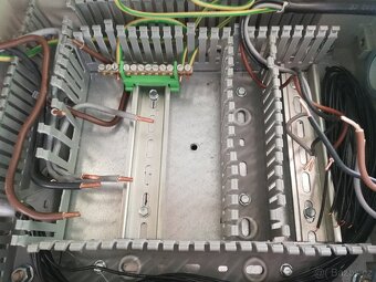 Elektro rozvaděč skříň + jističe - 5