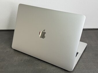 MacBook Pro 13'' 2020 / M1 / 16GB / 512GB SSD / Silver - D - 5