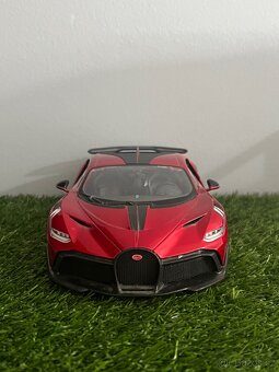Bugatti Divo model 1:18 - 5