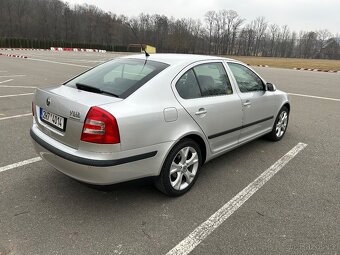 Škoda Octavia II 2.0 FSi 110 kW - 5