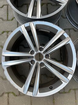 5x112 R18 Sebring - 5