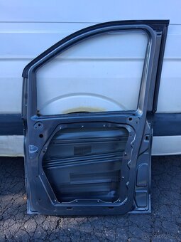 Mercedes w447 prave dvere - 5