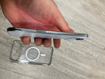 IPhone Air, 256 GB, bílá barva - 5