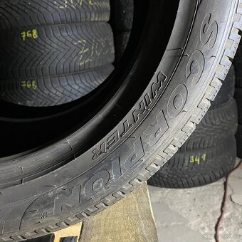 Zimní pneu 225/55 R19 99H Pirelli 7mm - 5