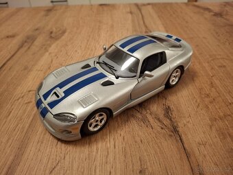 Bburago 1:24 - Dodge Viper - 5