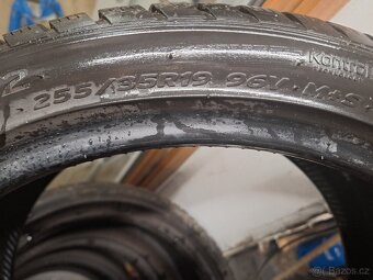 Prodám zimní pneu 255/35/19 Hankook - 5