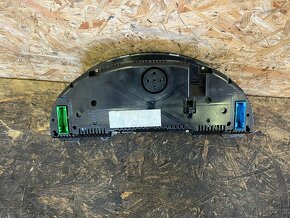 BUDÍKY AUDI A4 B7 2.5 TDI 8E0920931L - 5