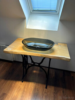 Koupelnový stolek + umyvadlo - 5