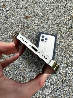 iphone 13 pro - baterie 100% - 5