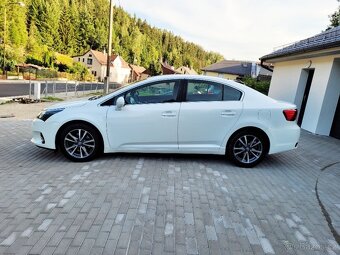 TOYOTA Avensis Limousine, 2.2 D-4D, r.v. 2015, plný servis - 5