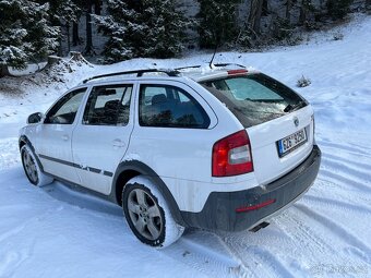Škoda Octavia Scout 1.8 TSI 4x4 - 5