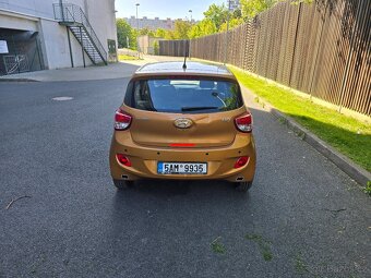 Prodám Hyundai i 10 v perfektním stavu - 5
