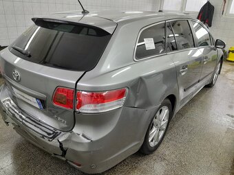 Toyota Avensis 2,0 D4D 127 - 5