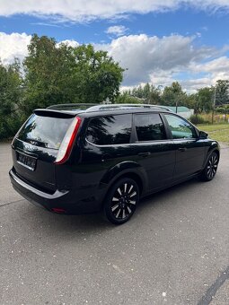 Ford FOCUS 1,6 16V combi -  Black Magic - 5