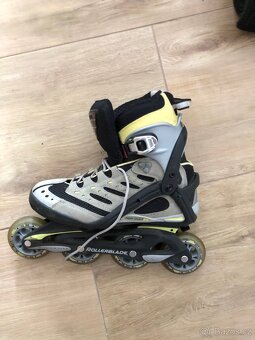 Kolečkové brusle Rollerblade in-line i s chrániči - 5