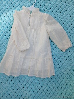 Roztomilé bílé šatičky - 5