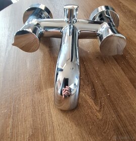 VILLEROY & BOCH LaFleur baterie vanová nástěnná - 5