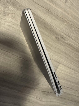 Microsoft Surface Book 1 [i7, NVidia, 16GB RAM, 500GB SSD] - 5