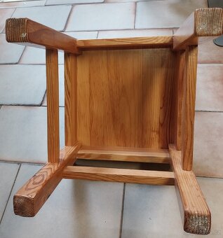 Dětská dřevěná židlička masiv - 5