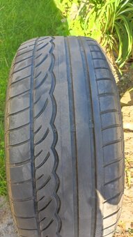 pneu Dunlop 235/55R17 - 5