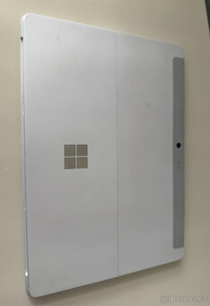Microsoft Surface Go 1. generace - 5