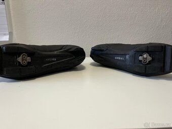 CYKLISTICKÉ TRETRY TRIBAN VEL. 46-47 + PEDÁLY SHIMANO - 5