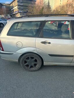 Focus 1.8tdci combi 2002 - 5