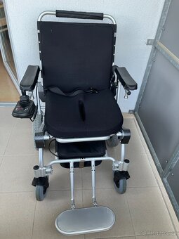Skládací elektrický invalidní vozík eThrone 12DW - 5