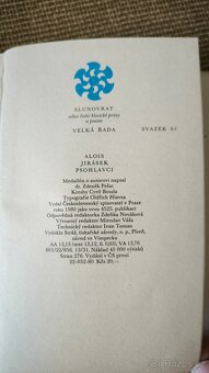 Kniha Lovci mamutů, Psohlavci, Zapadlí vlastenci - 5