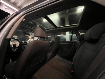 Vůz na náhradní díly VW Golf 6 kombi r.v. 2012 CFHC NJK LA7W - 5