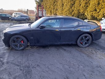 Dodge charger 6.1 srt Europe - 5