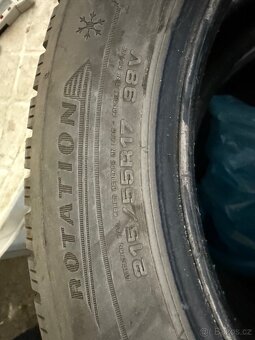 Zimní pneumatiky 215/55/17 Dunlop - 5