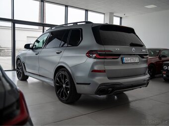 Bmw X7 M60i - 5