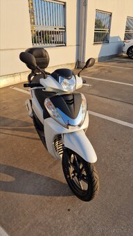 Honda sh 300 rok 2014, Původ ČR - 5