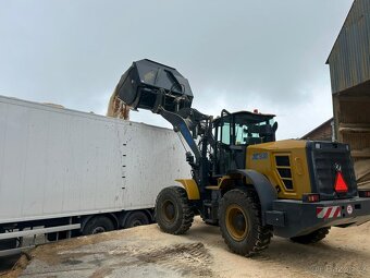 Čelní kolový kloubový nakladač - 5