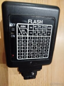 Objektiv + blesk - 5