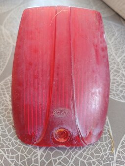 Jawa Panelka krytka z světla - 5