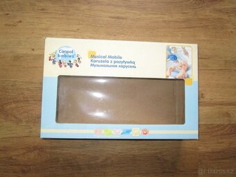 Kolotoč nad postýlku - 5