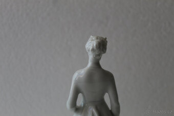 Dáma s vějířem – Royal Dux - 5