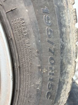 Nexen 195/70 R15C + disky 5x118 15" - 5