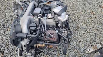 VW PASAT 5,5 V6 MOTOR - ZCELA FUNKČNÍ - 5