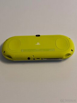 PlayStation vita PCH-2000 - 5