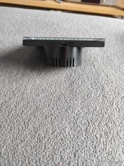 Prodám smart wifi spínač na světlo a stropní ventilátor - 5