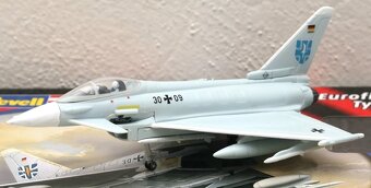 Letadla Revell - hotové modely - 5