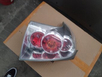 Toyota Corolla Verso - 5