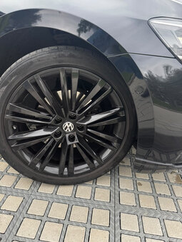 VW Passat B8.5 Variant 2.0TDI 140kW DSG - 5