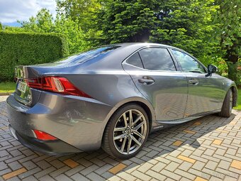 Lexus IS300h F-Sport - 5
