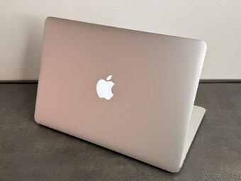 Macbook Air 13'' 2013 / i5 / 4GB / 128GB SSD / DPH - 5