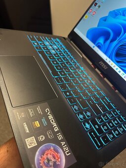 MSI Cyborg 15 A12UC-1444CZ - 5